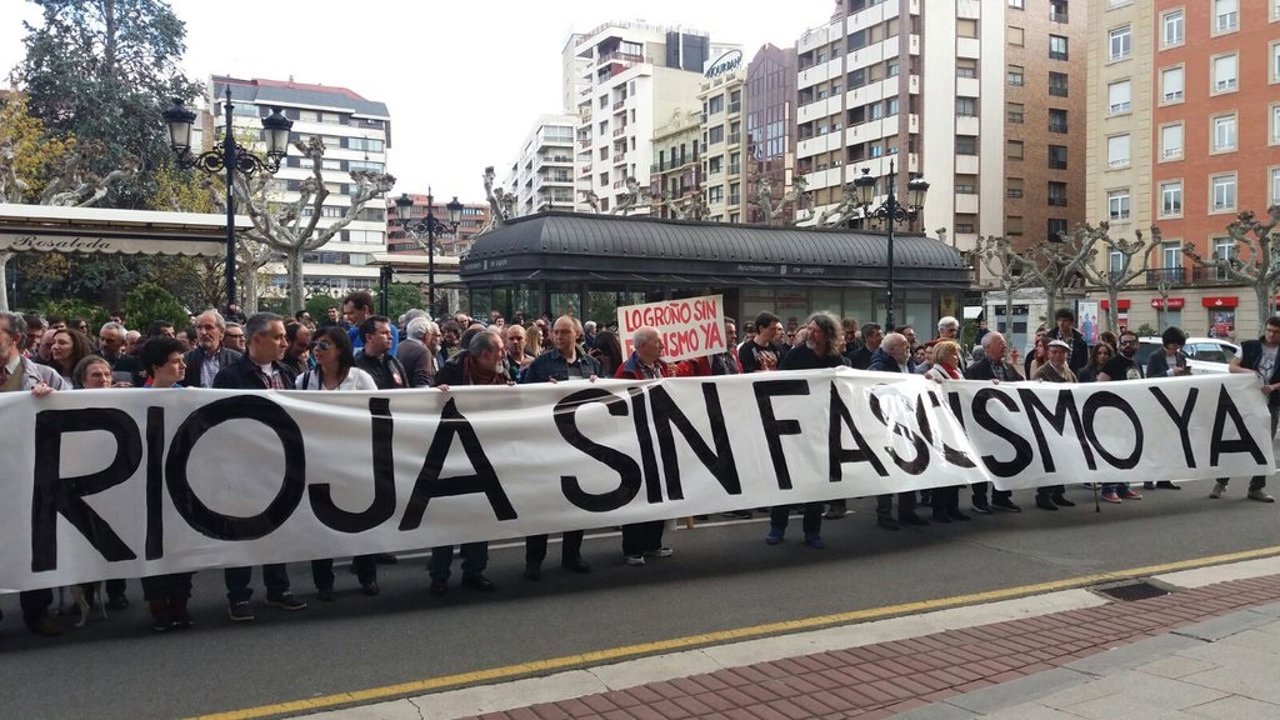 Concentración frente al fascismo en Logroño