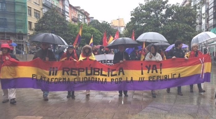 Manifestación por la III República