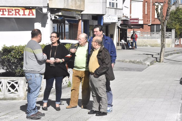 La edil Carmen Ruiz visita el barrio La Encina-Los Ríos en Santander