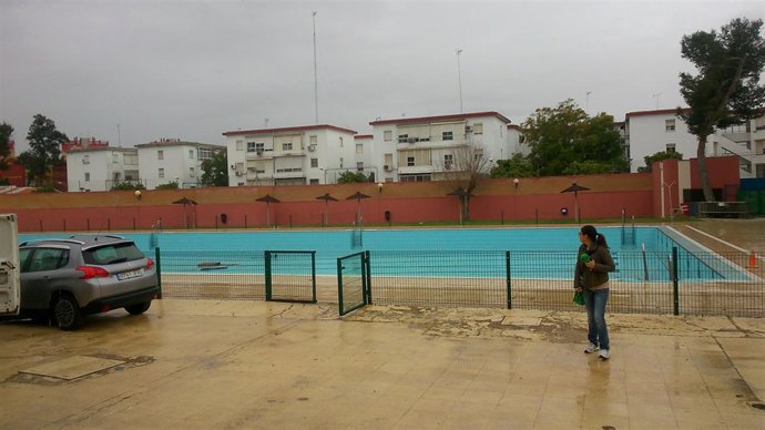 La piscina del Tiro de Línea espera su reforma.