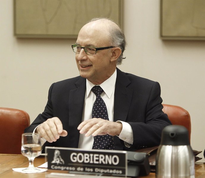 Cristóbal Montoro, ministro de Hacienda 