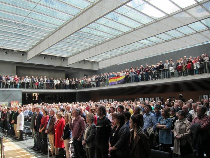 Homenaje en el Parlamento de Navarra a los cargos públicos asesinados en 1936