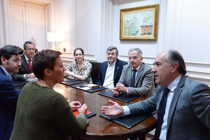 Reunión del alcalde de Algeciras con la delegada Gemma Araujo