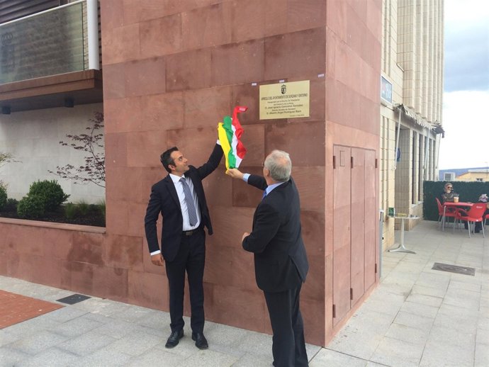 Inauguración ayuntamiento de Sorzano por parte de Ceniceros