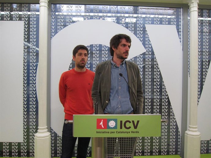 El portavoz de ICV, Ernest Urtasun, y su coordinador nacional, David Cid