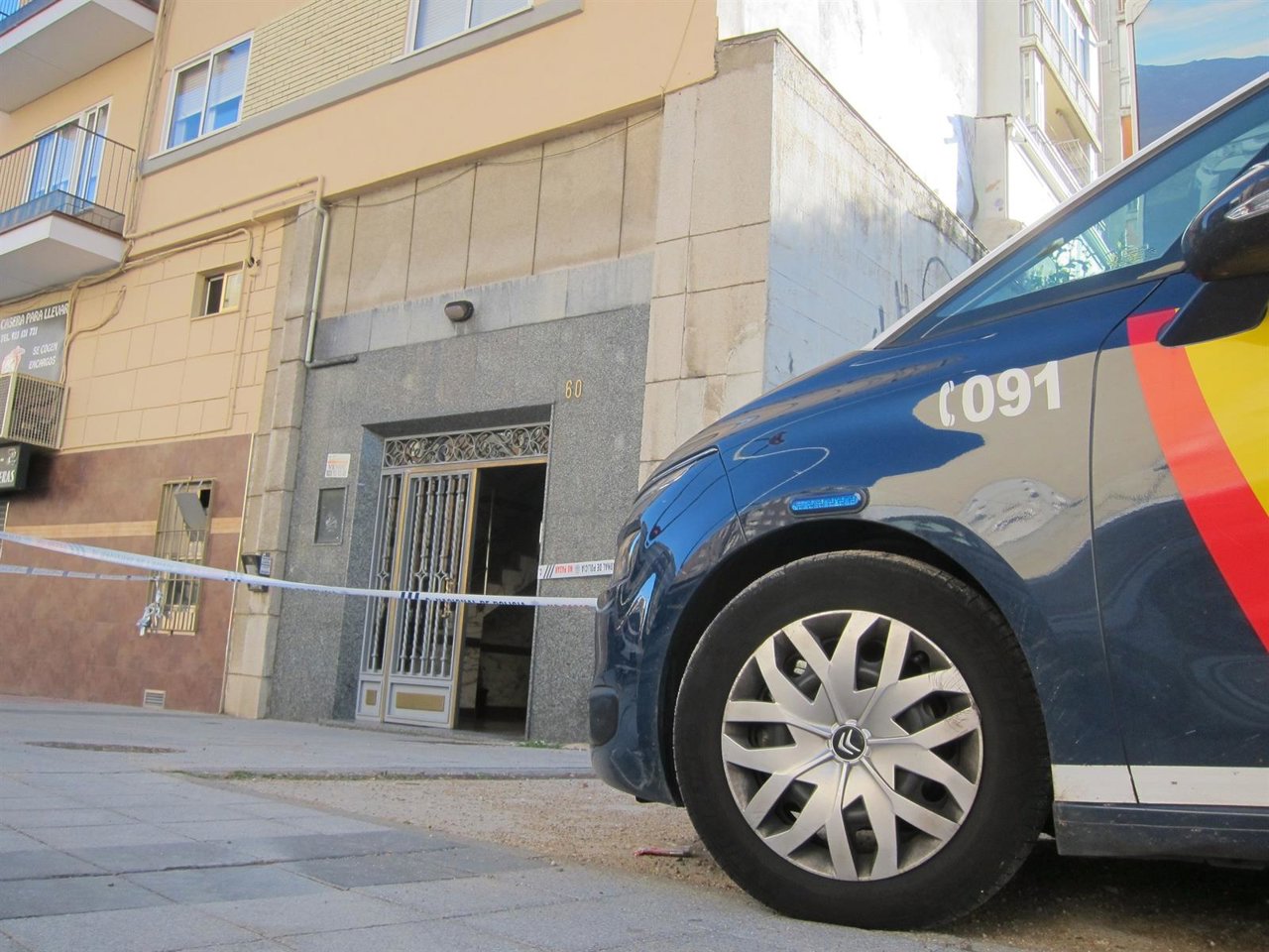 Edificio en el que ha aparecido apuñalada la mujer en Salamanca