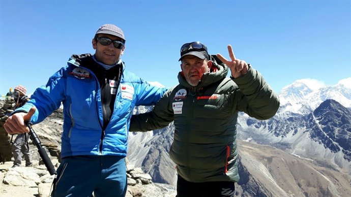 Juanito Oiarzabal y Alberto Zerain