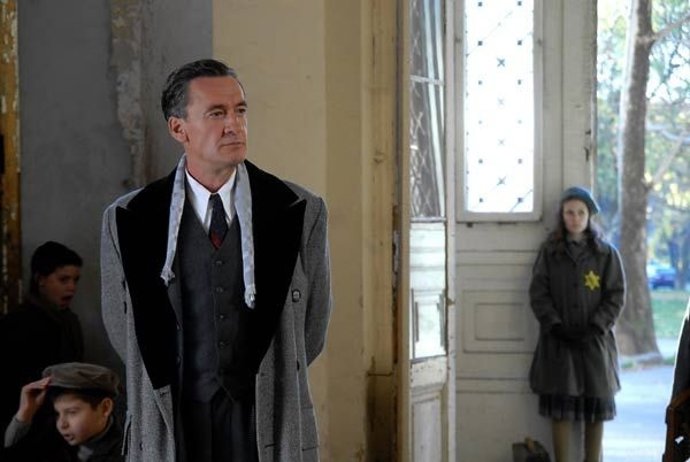 Francis Lorenzo En El Ángel De Budapest