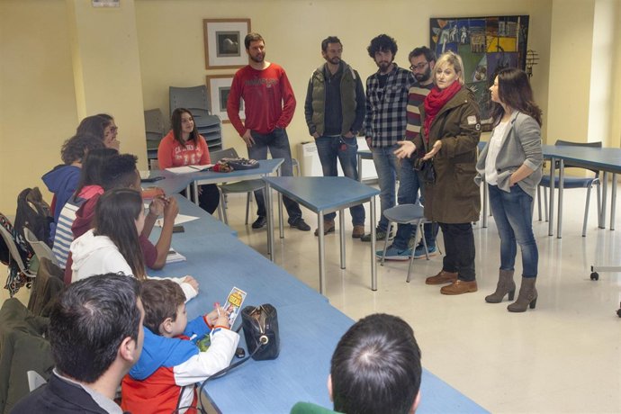 Encuentro con los jóvenes del taller