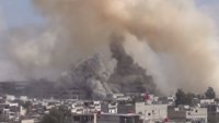 El "terror" de vivir bajo los barriles bomba en Siria