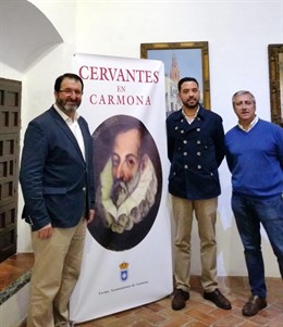 Juan Ávila y  Ramón Gavira en la presentación de las actividades cervantinas