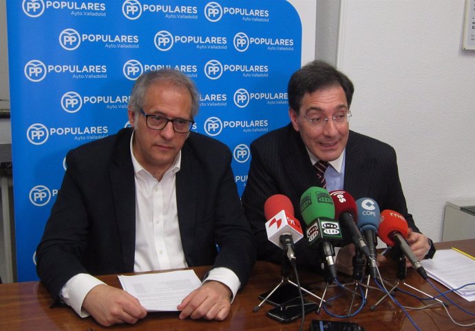 Antonio Martínez Bermejo y Jesús Enríquez en rueda de prensa