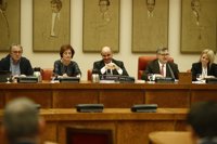 El Gobierno será "lo más equitativo posible" en el reparto del nuevo margen fiscal