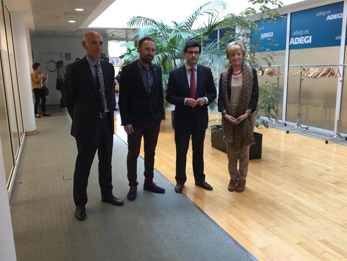 Representantes de Diputación y Adegi