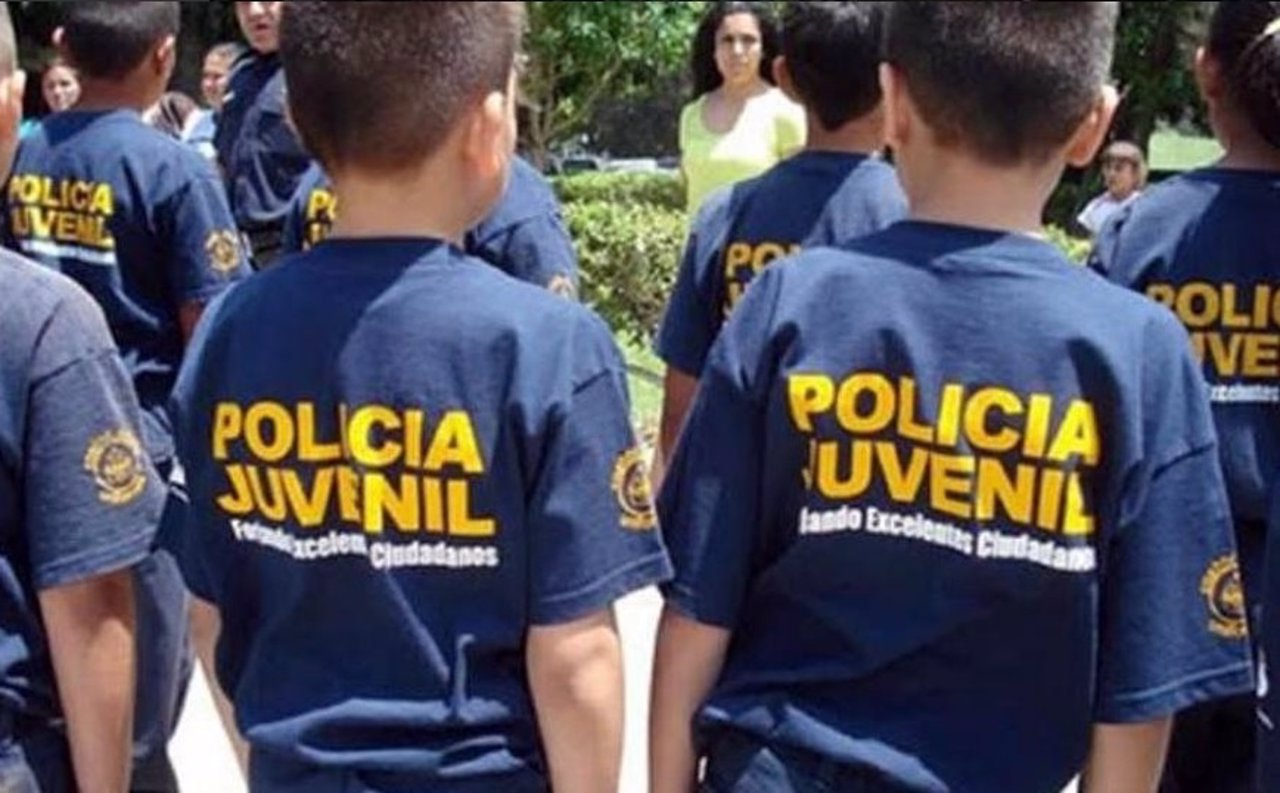 Niños menores de 14 años pueden formar parte de la Policía en Argentina