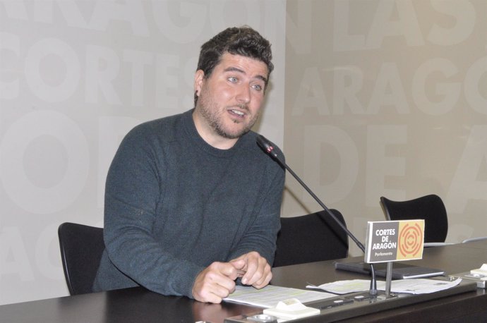 El diputado de Podemos en las Cortes de Aragón, Nacho Escartín