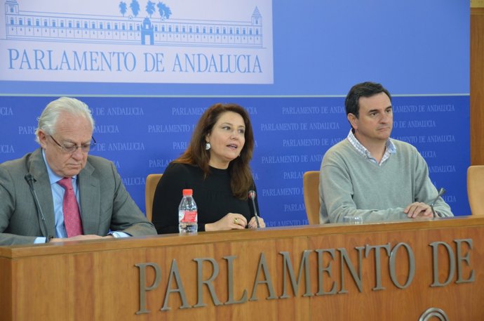 Carmen Crespo, hoy junto a Jaime Raynaud y Félix Romero