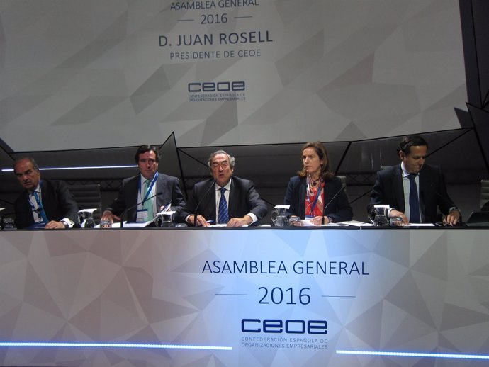 Garamendi y Rosell en la asamblea general de la CEOE