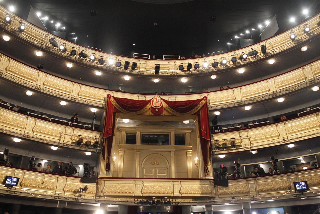 Ambiente Teatro Real Lotería de Navidad, Sorteo