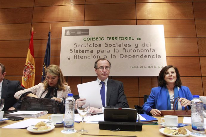 Alfonso Alonso preside el Consejo Territorial de Servicios Sociales