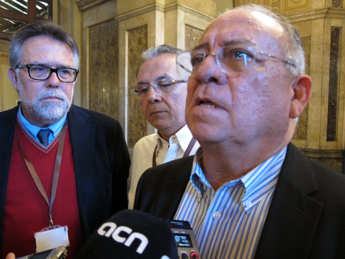 El embajador de Venezuela en España, Mario Isea