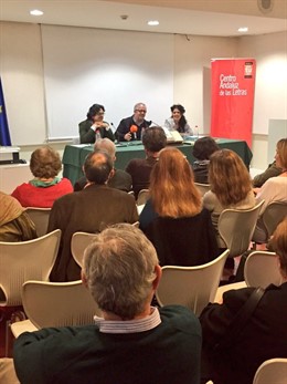 Presentación de actividades del Día del Libro en Sevilla