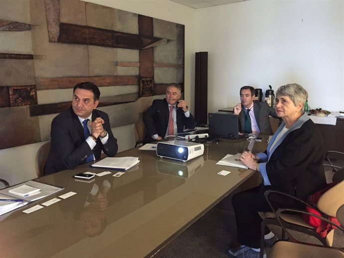 Reunión del consejero de Turismo con operadores americanos