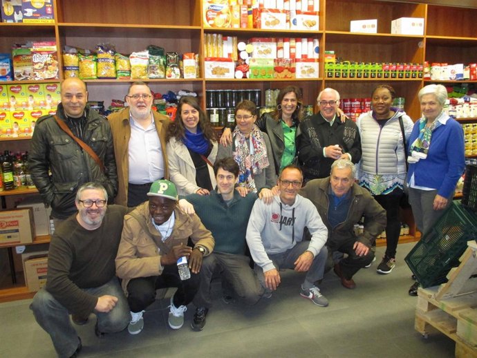 Presentación de la 'despensa' de Fundación Gizakia Herritar.