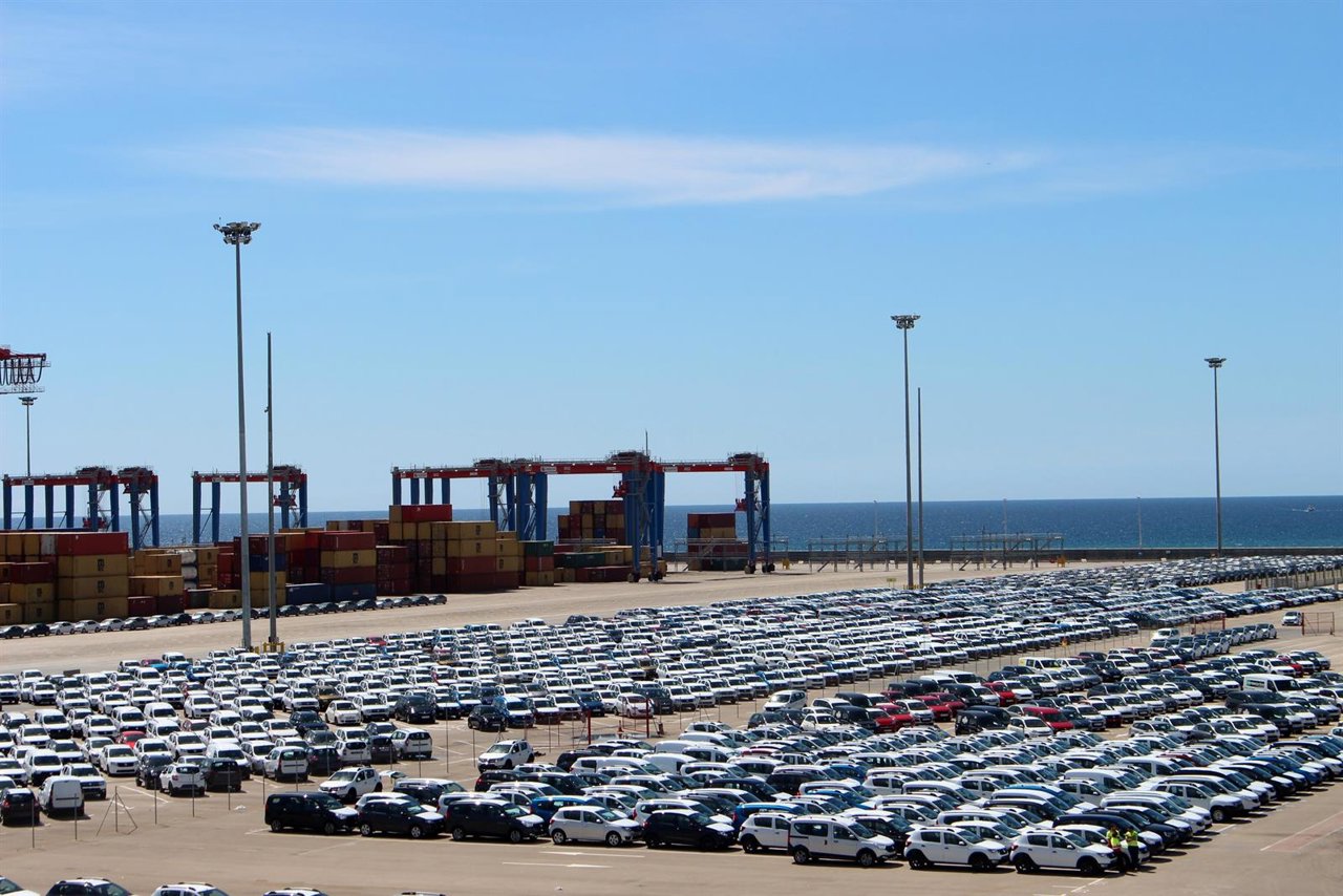 Vehículos en el puerto de Málaga 