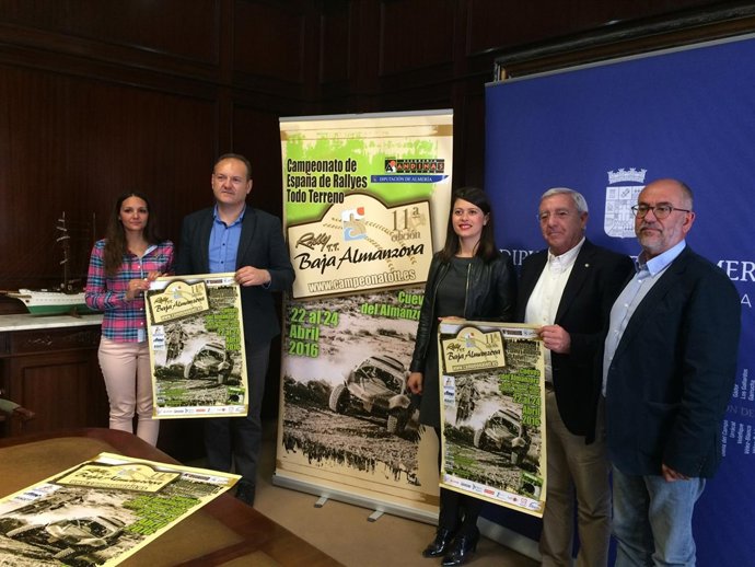 La 'Baja Almanzora' lleva la pasión del motor a Cuevas del Almanzora.