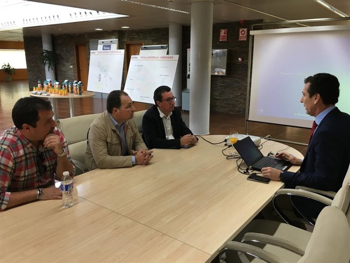 Reunión del PP con agricultores de la comarca del Andévalo de Huelva