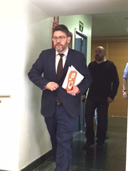 Miguel Sánchez tras su comparecencia