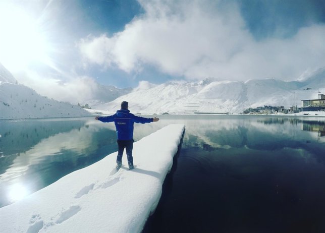 01 Welcome to Winter - Connor McNally