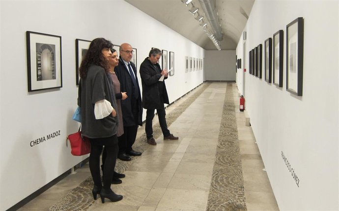 Redondo y Mendoza visitan la muestra inaugurada en San Benito