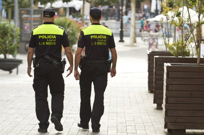 Patrulla Policía local en Las Rozas