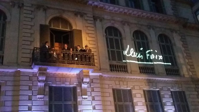 Nueve autores participan en la "nocturna digital en vertical" de Amazon