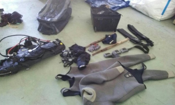 útiles de pesca incautados en operación contra el furtivismo en A Coruña