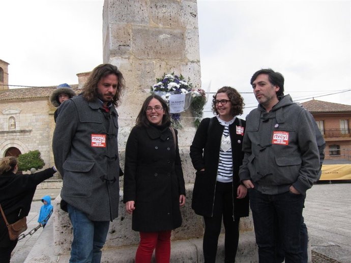 Ofrenda de Podemos en Villalar