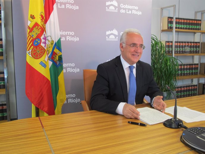 CENICEROS PARTICIPA EN LA LECTURA DEL QUIJOTE