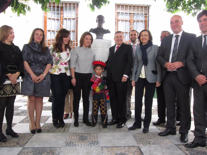 Homenaje al Inca Garcilaso en Córdoba con un busto
