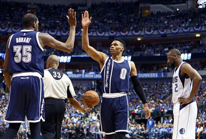 Kevin Durant Russell Westbrook NBA Oklahoma City Thunder Dallas Mavericks