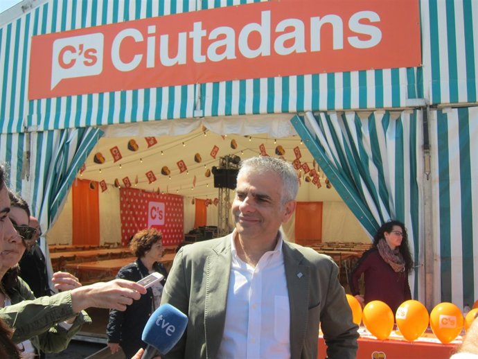 El diputado de C's en el Parlement Carlos Carrizosa