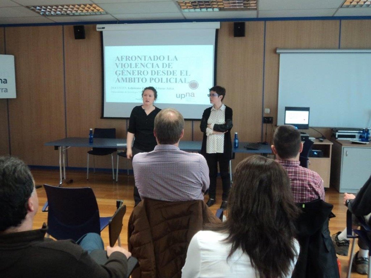 Curso sobre violencia de género dirigido a policías