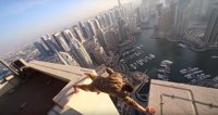 VÍDEO: Las acrobacias de un joven sobre un rascacielos de Dubai no aptas para personas con vértigo