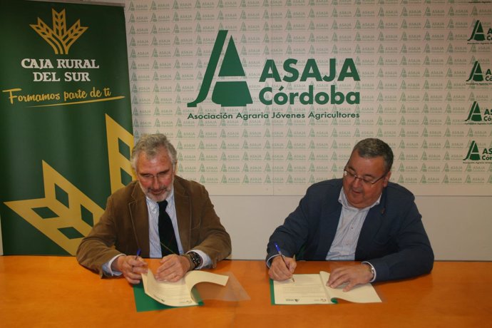 Asaja y Colegio de Veterinarios de Córdoba firman un convenio