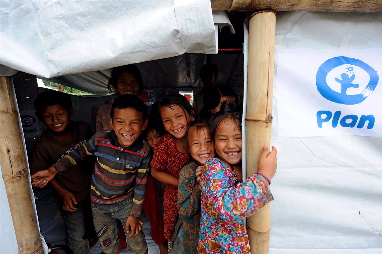 Niños afectados por el terremoto en Nepal