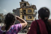 Nepal: reconstrucción y promesas incumplidas, un año después