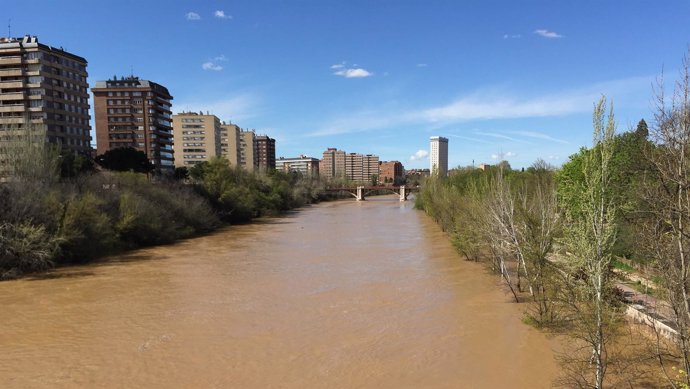 El río Pisuerga, este lunes a su paso por Valladolid
