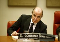 De Guindos prefiere la repetición de las elecciones que un "gobierno a la portuguesa"