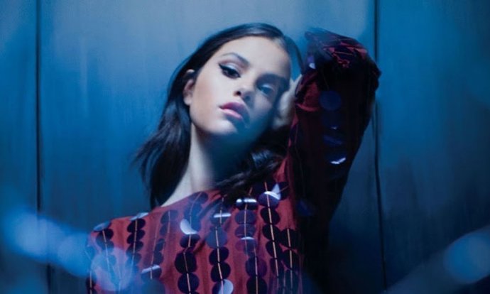 Cartel de Revival Tour de Selena Gomez